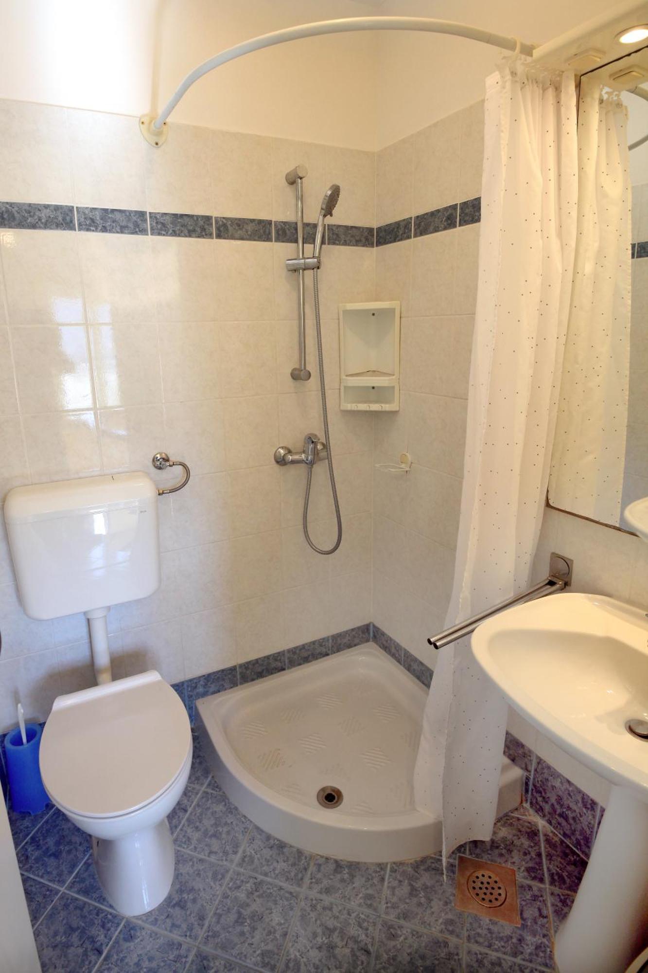 Dino Studio And Room Apartments Порторож Экстерьер фото